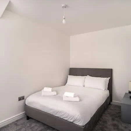Spacious 2 Bed Apartment In Waterloo Liverpool Экстерьер фото